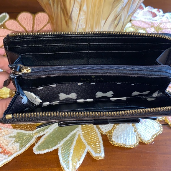 Kate Spade Striped Wallet - Picture 3 of 9